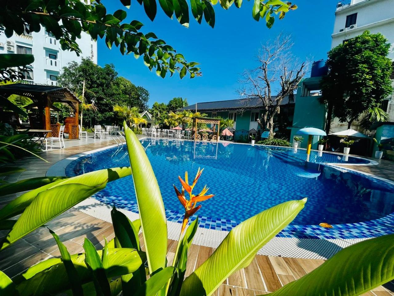 Minh Chau Beach Resort Quang Ninh  Exterior photo